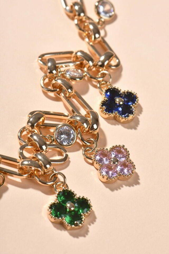 Piggu İthal Ucu Çiçek Taşlı Kolye