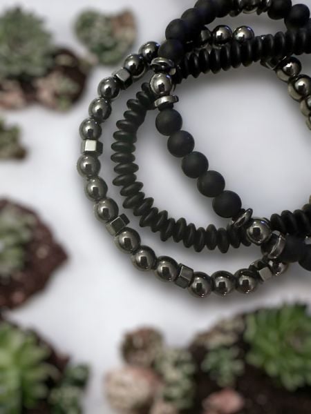 Piggu Triple Black Bileklik