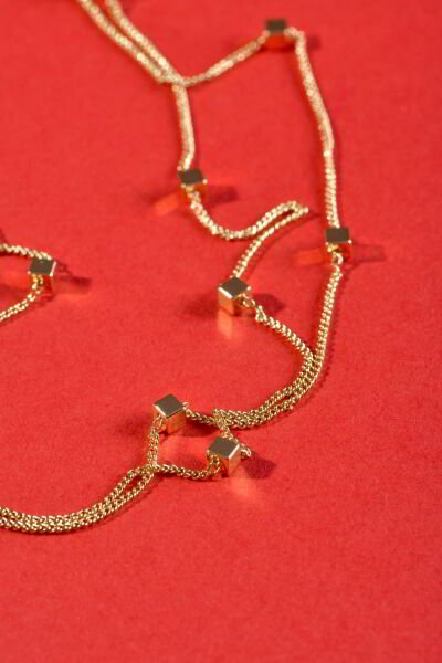 Piggu Noir Glow Kolye