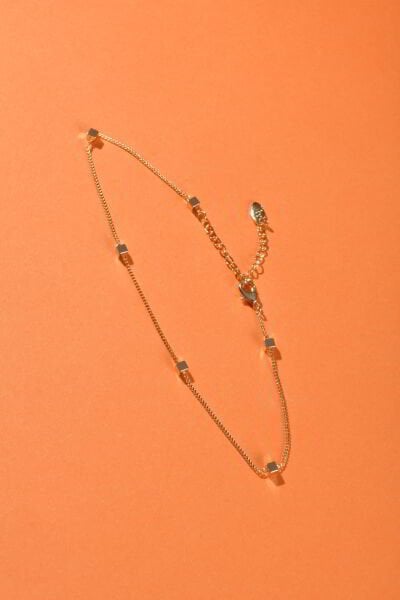 Piggu Noir Glow Anklet
